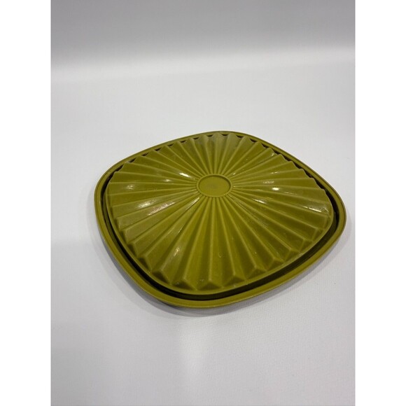 Vintage Tupperware Replacement Lid Starburst Servalier Square Avocado Green 841 - Picture 2 of 4